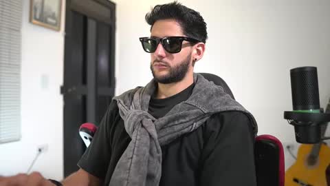 saimon  online show from October 2025 11:31:02 PM