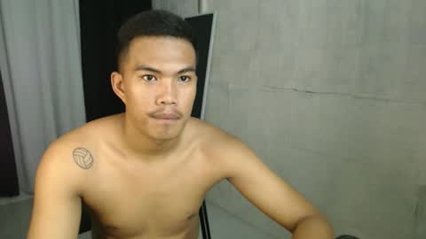 Taylor online show from November 2025 07:03:02 PM