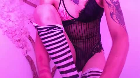 Snapshot of sakura__love_ chatting on October 2025 03:13:01 PM Hikari online show from October 2025 03:13:01 PM
