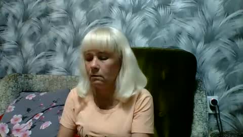 Snapshot of sakura_blonde chatting on October 2025 03:29:02 PM sakura_blonde online show from October 2025 03:29:02 PM