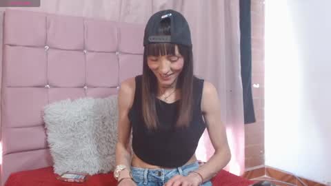 Sakura Skinny online show from December 2024 05:37:02 PM