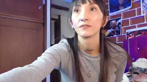 Sakura Skinny online show from March 2025 05:38:02 PM
