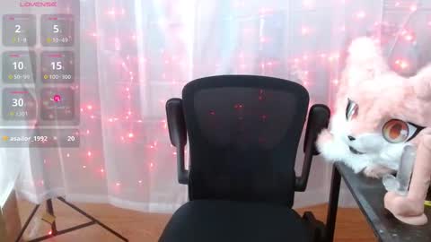 salacious_bunny online show from November 2025 02:17:01 PM