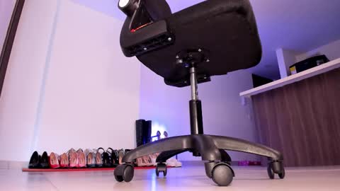 Sali G  online show from November 2025 08:32:01 PM