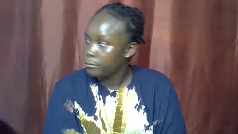 Snapshot of sally_bee1 chatting on May 2026 09:25:01 AM sally_bee1 online show from May 2026 09:25:01 AM