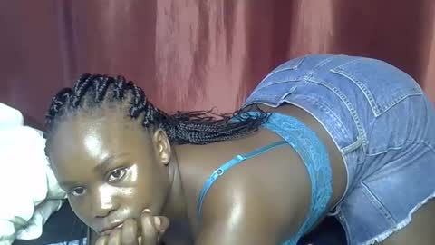 Snapshot of sally_bee1 chatting on May 2026 04:09:02 AM sally_bee1 online show from May 2026 04:09:02 AM