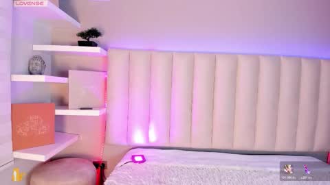  Sally White  online show from November 2025 03:07:01 AM