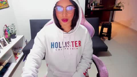 Snapshot of sallymaddoxx chatting on February 2025 04:35:01 AM sallymaddoxx online show from February 2025 04:35:01 AM