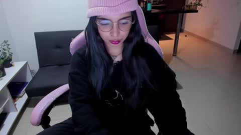 Snapshot of sallymaddoxx chatting on March 2025 05:32:01 AM sallymaddoxx online show from March 2025 05:32:01 AM