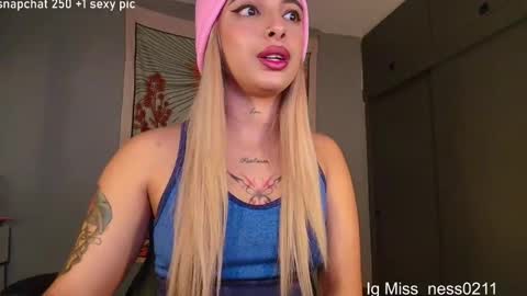 sallymaddoxx online show from December 2025 10:09:01 AM