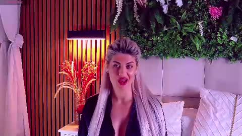 SalmaRoze online show from June 2026 05:09:02 AM