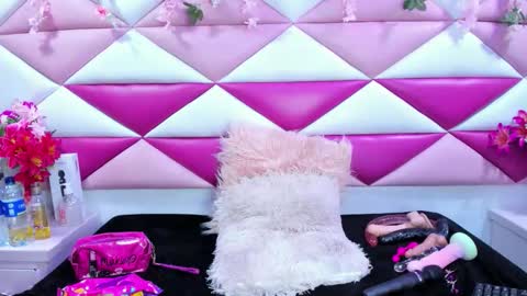 salmasanto online show from December 2025 02:39:01 AM