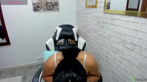 Snapshot of salome_rojas_ chatting on April 2026 07:04:01 PM Salome online show from April 2026 07:04:01 PM