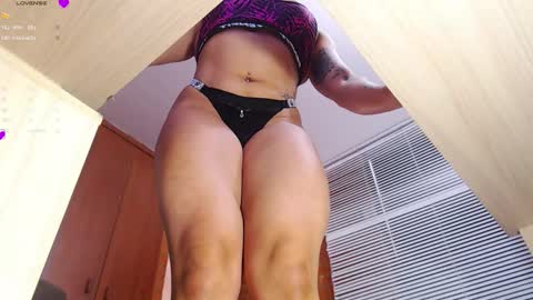 Snapshot of salome_sw chatting on October 2025 09:02:01 PM SAMANTHA online show from October 2025 09:02:01 PM