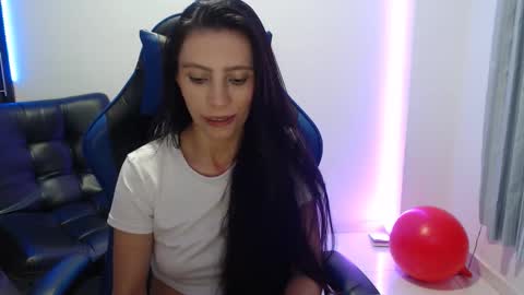 salome  online show from December 2025 02:09:02 AM