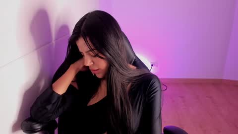 Snapshot of salomee_11 chatting on December 2024 03:20:01 AM salo online show from December 2024 03:20:01 AM