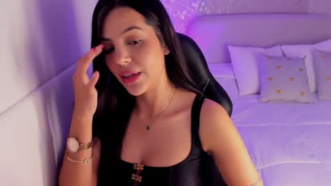 Snapshot of salomee_11 chatting on January 2025 02:49:01 AM salo online show from January 2025 02:49:01 AM