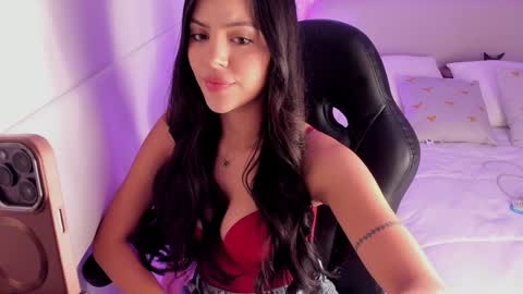 Snapshot of salomee_11 chatting on January 2025 01:00:01 AM salo online show from January 2025 01:00:01 AM