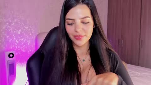 Snapshot of salomee_11 chatting on February 2025 06:39:01 AM salo online show from February 2025 06:39:01 AM