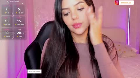 Snapshot of salomee_11 chatting on March 2025 03:13:01 AM salo online show from March 2025 03:13:01 AM