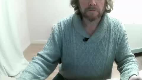 Snapshot of saltimbanquier chatting on December 2024 02:13:02 PM Saltimbanquier Salt ou Banquier online show from December 2024 02:13:02 PM