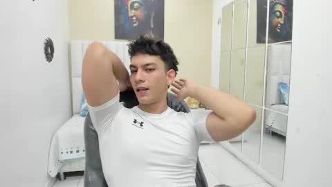 Salvatore online show from November 2025 12:27:02 PM