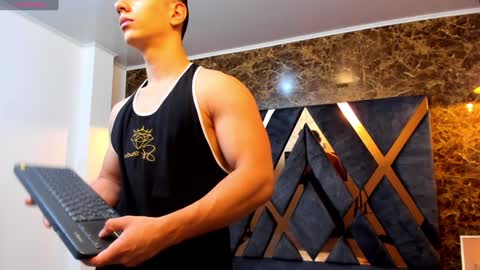 SALVATORE online show from February 2025 11:10:01 AM