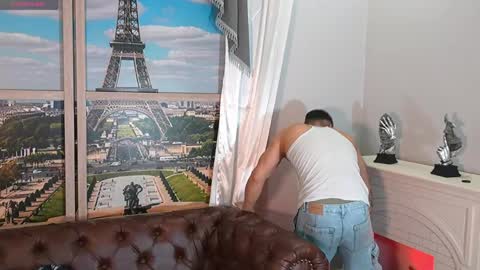 Snapshot of salvatore_damore chatting on May 2026 05:53:01 PM SALVATORE online show from May 2026 05:53:01 PM