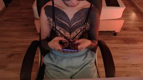 SAM MANSON online show from February 2026 12:28:01 PM