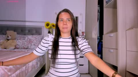 carolina online show from December 2025 03:13:02 AM