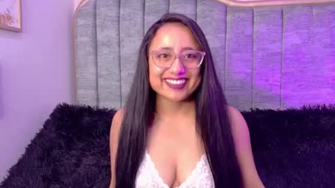 Snapshot of samanta_fischer chatting on October 2025 11:44:02 AM Sammy online show from October 2025 11:44:02 AM