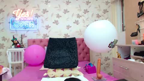 SamantaDark online show from December 2024 07:21:01 PM