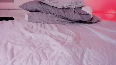 Samantha Beckham online show from February 2025 05:36:01 PM