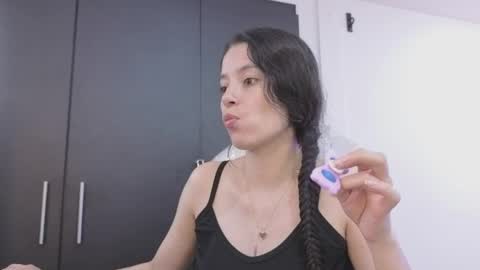 Snapshot of samantha_blow chatting on May 2026 03:24:02 AM samantha_blow online show from May 2026 03:24:02 AM