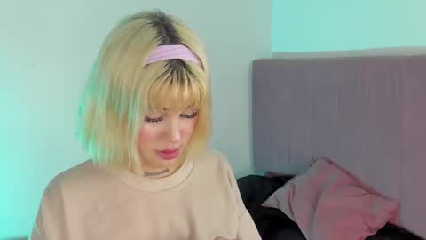 Snapshot of samantha_browwnn chatting on November 2025 05:53:02 AM samantha_browwnn online show from November 2025 05:53:02 AM