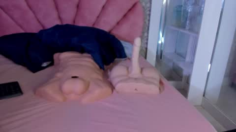 Sammy  online show from January 2025 01:13:01 PM