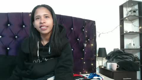 lizzy online show from December 2024 08:18:02 AM