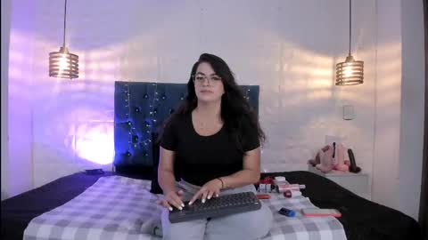 Snapshot of samantha_foxyy chatting on May 2026 10:21:02 AM samantha_foxyy online show from May 2026 10:21:02 AM