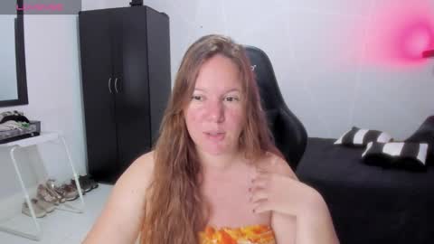 Samantha samy online show from November 2025 01:44:02 AM