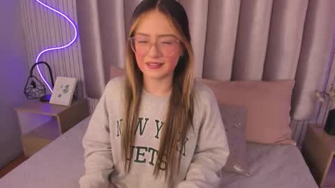 Snapshot of samanthapeachs chatting on October 2025 12:41:02 PM Alejandra online show from October 2025 12:41:02 PM