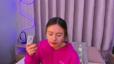 Snapshot of samanthapeachs chatting on November 2025 11:55:02 AM Alejandra online show from November 2025 11:55:02 AM