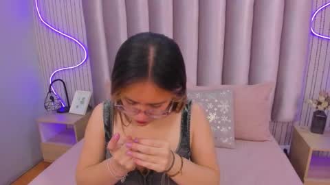 Snapshot of samanthapeachs chatting on November 2025 12:04:01 PM Alejandra online show from November 2025 12:04:01 PM