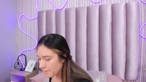 Snapshot of samanthapeachs chatting on November 2025 12:06:01 PM Alejandra online show from November 2025 12:06:01 PM