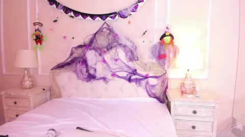 Samantha  online show from October 2025 02:18:02 PM