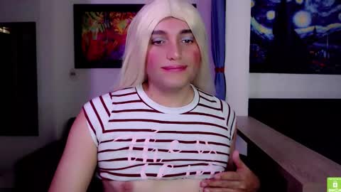 Samara online show from October 2025 01:37:01 PM