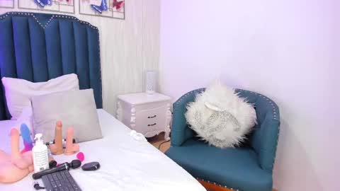 Samara Warren online show from March 2025 02:51:02 PM