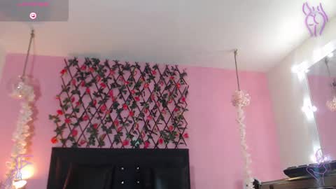 Snapshot of samaracortez chatting on September 2025 07:47:01 PM Sammy online show from September 2025 07:47:01 PM