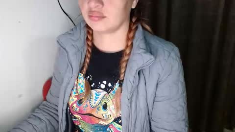 Snapshot of samatha_squirts chatting on September 2025 04:28:02 AM samatha_squirts online show from September 2025 04:28:02 AM