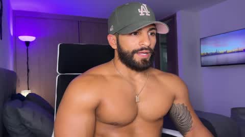 Snapshot of samdornan chatting on January 2025 06:56:01 PM Sam Dornan online show from January 2025 06:56:01 PM