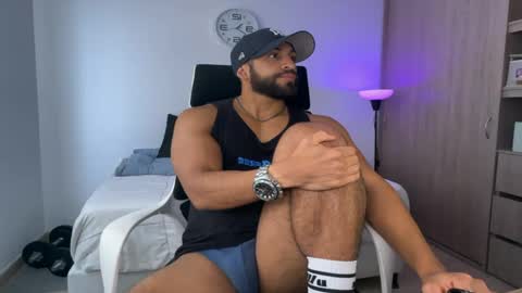 Snapshot of samdornan chatting on January 2025 03:39:02 PM Sam Dornan online show from January 2025 03:39:02 PM